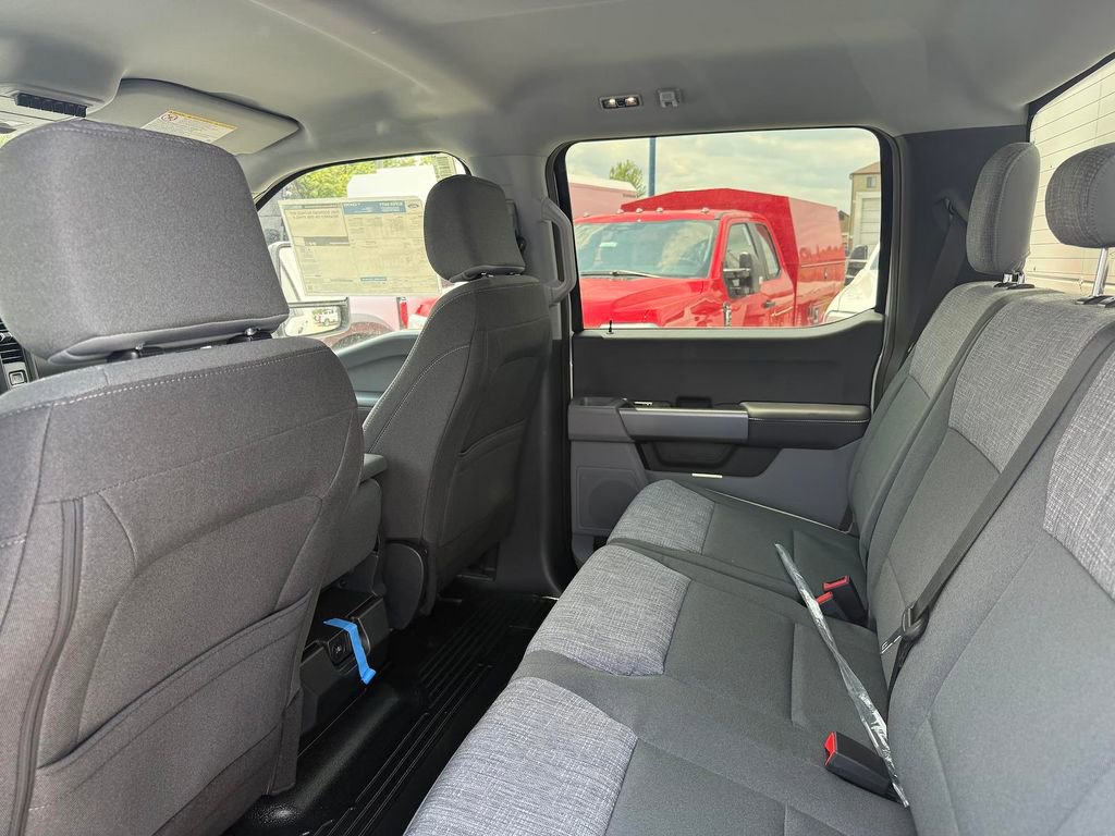 New 2025 Ford F450 XLT w/ XLT Value Package image 6