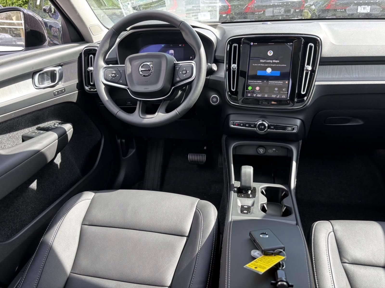 New 2026 Volvo XC40 B5 Core w/ Protection Package Premier AWD/4WD image 30