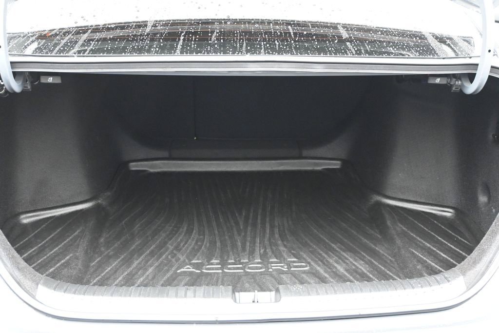 Used 2025 Honda Accord SE image 26
