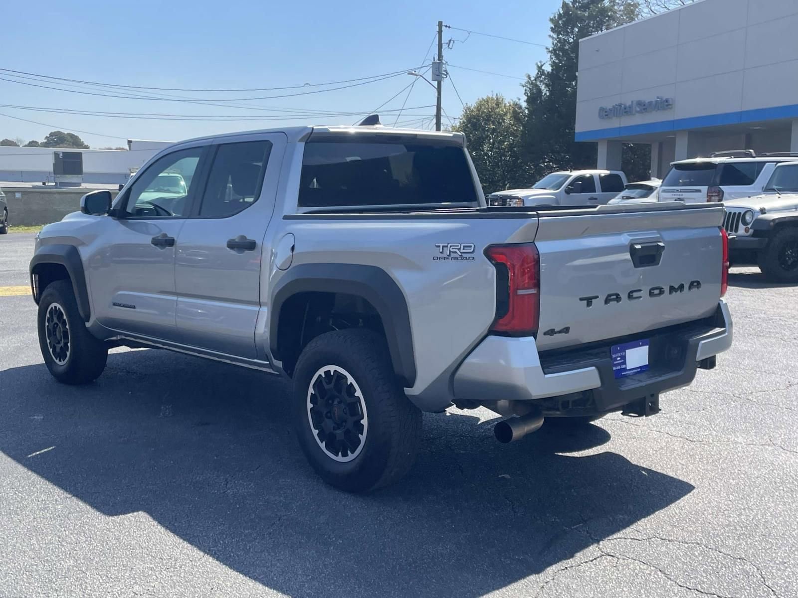 Used 2024 Toyota Tacoma TRD Off-Road AWD/4WD image 5