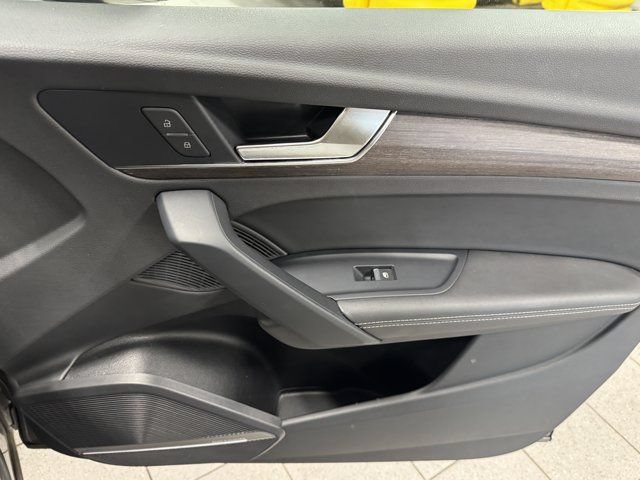 Certified 2024 Audi Q5 2.0T Premium Plus AWD/4WD image 32