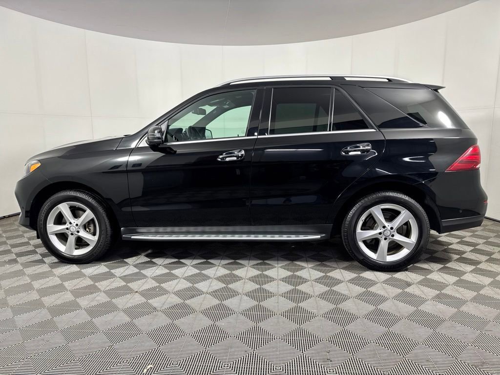 Used 2016 Mercedes-Benz GLE 350 4MATIC image 2