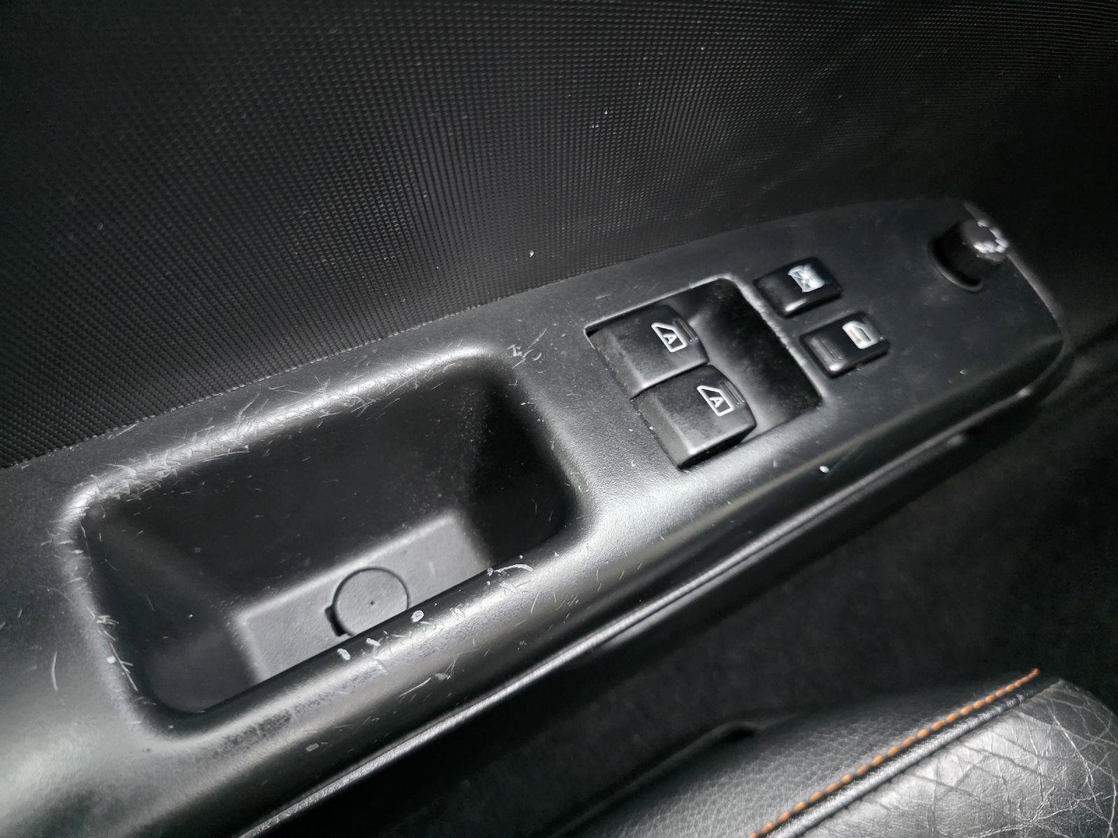 Used 2005 Nissan 350Z Touring RWD image 18