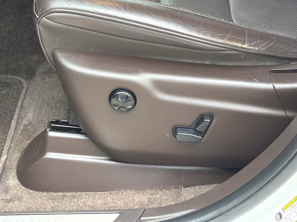 Used 2016 Jeep Grand Cherokee Summit AWD/4WD image 15