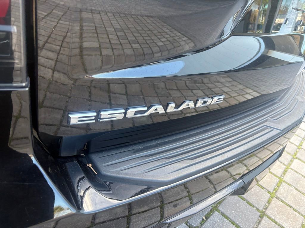 Used 2022 Cadillac Escalade ESV Sport Platinum image 8