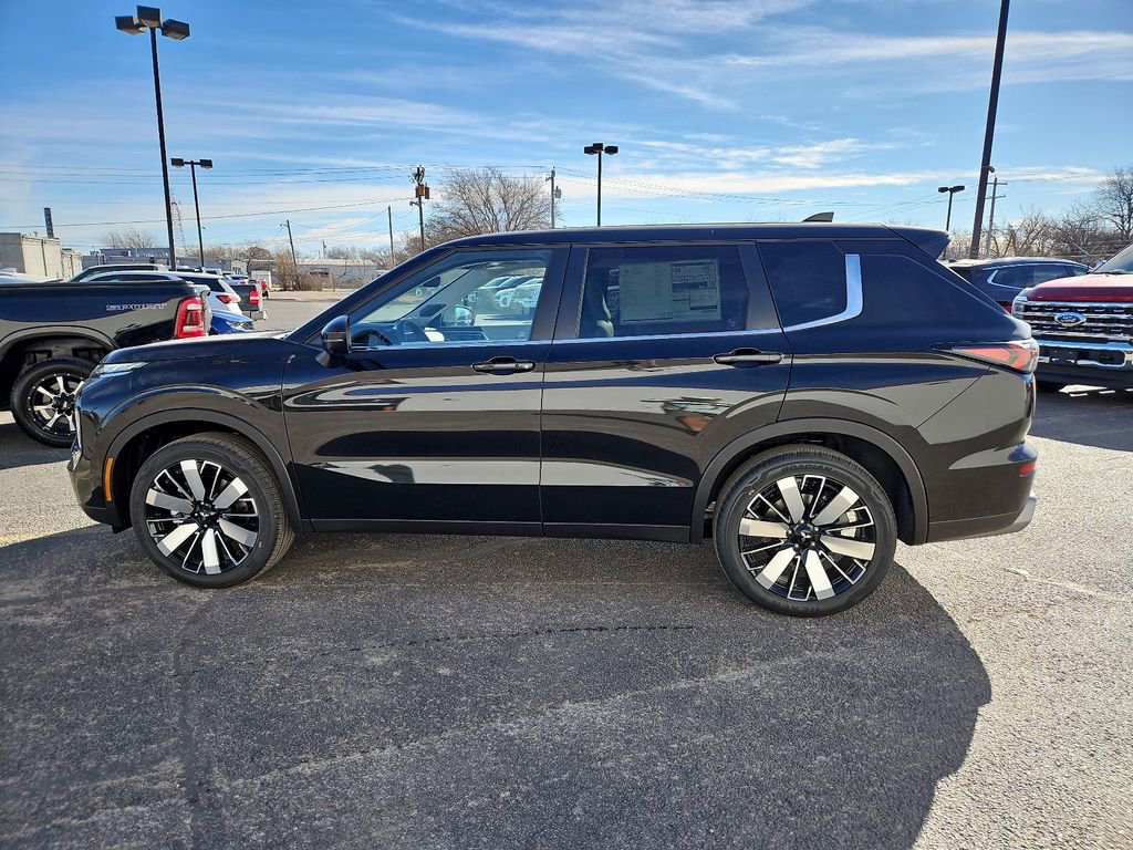 New 2026 Mitsubishi Outlander SE FWD image 7