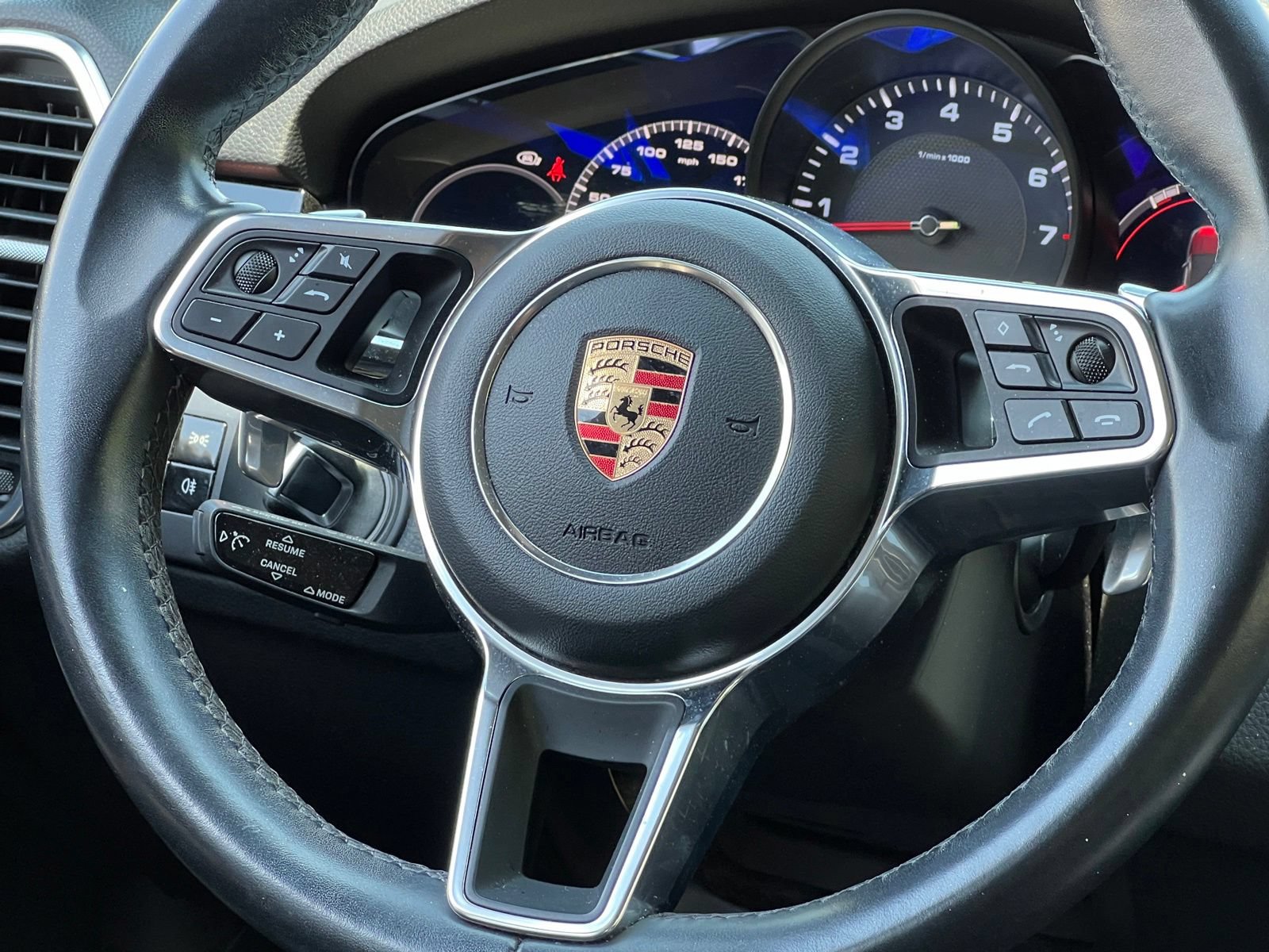 Certified 2020 Porsche Cayenne AWD/4WD image 20