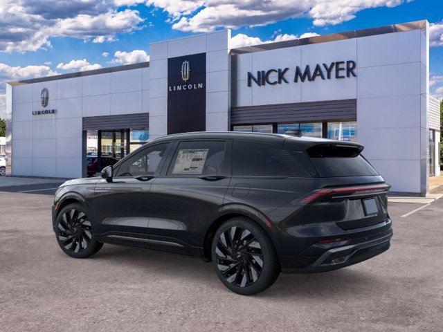 New 2026 Lincoln Nautilus Reserve w/ Jet Appearance Package AWD/4WD image 4