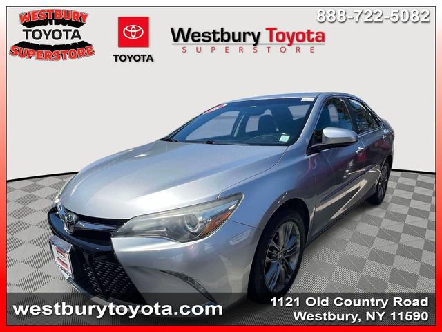 Used 2016 Toyota Camry SE w/ Moonroof Package FWD image 3