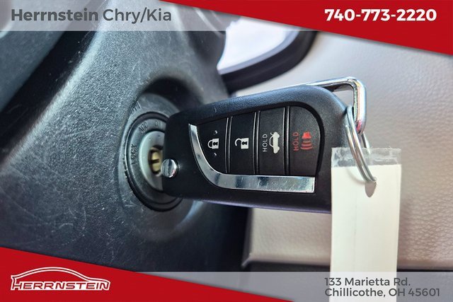 Used 2022 Toyota Corolla LE image 19