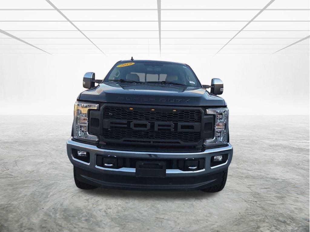 Used 2019 Ford F250 Lariat w/ Chrome Package image 10