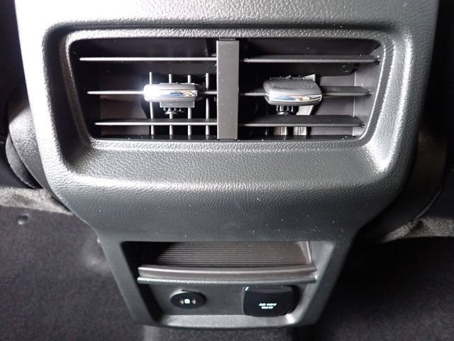 Used 2023 Ford Edge SEL w/ Convenience Package AWD/4WD image 19