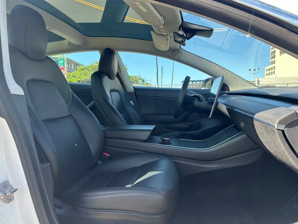 Used 2020 Tesla Model 3 Long Range image 9