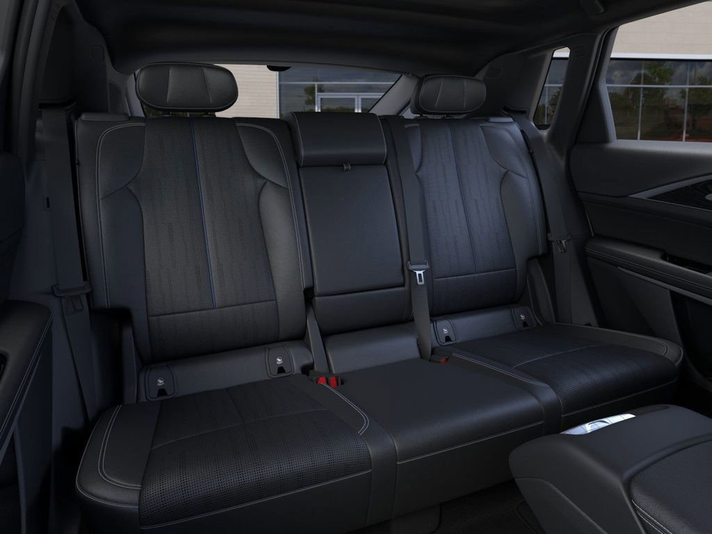 New 2026 Cadillac Lyriq V image 17