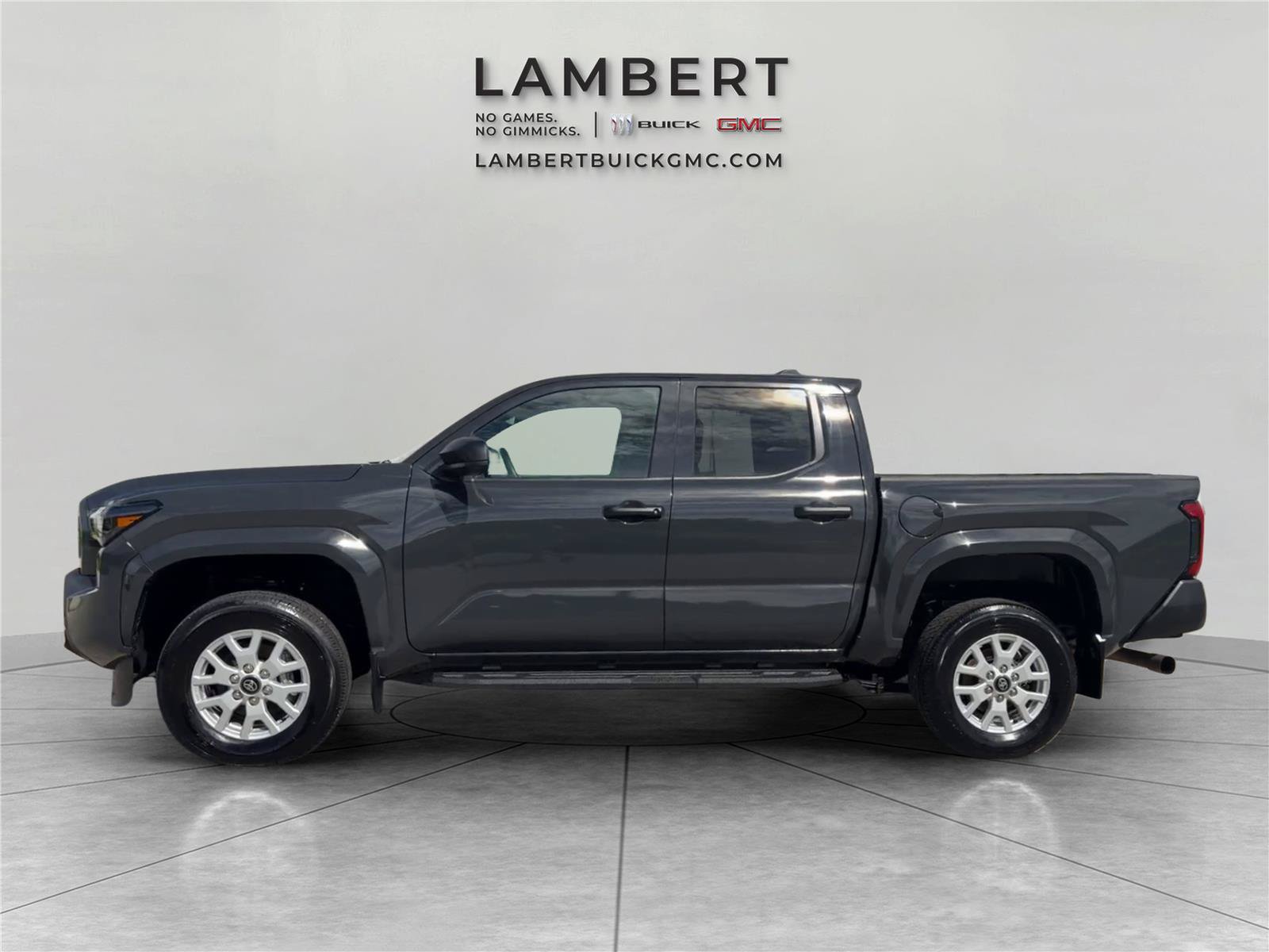 Used 2024 Toyota Tacoma SR AWD/4WD image 2