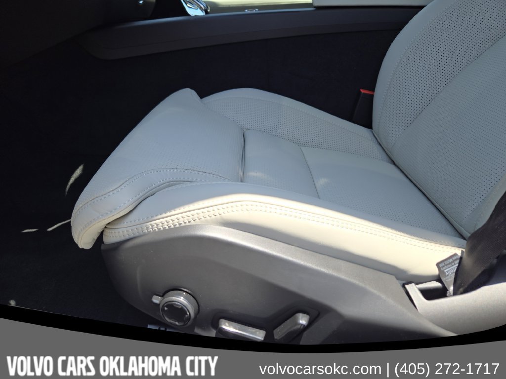 New 2026 Volvo V60 B5 Cross Country Ultra w/ Protection Package Premier AWD/4WD image 18