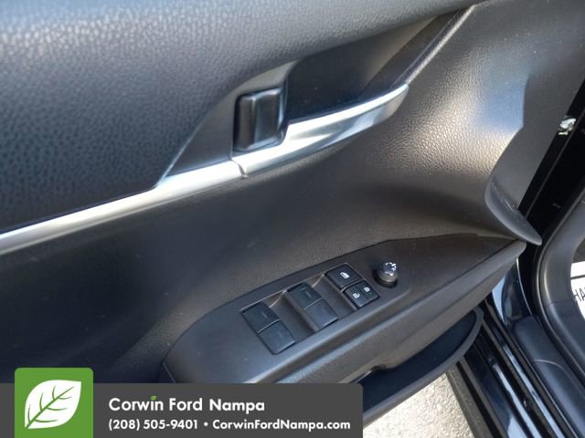 Used 2023 Toyota Camry SE w/ Cold Weather Package image 11