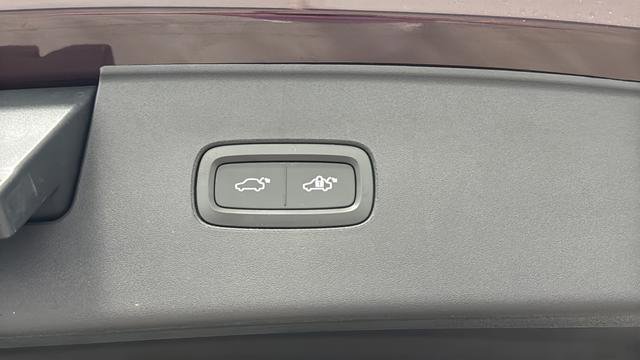 Used 2025 Volvo EX90 Ultra AWD/4WD image 29