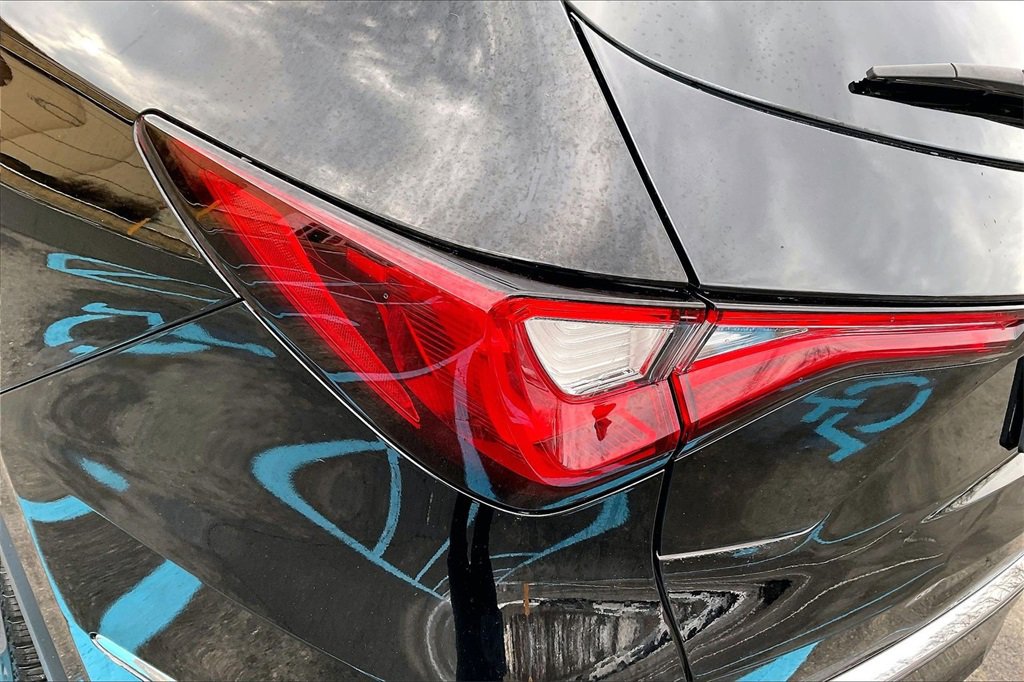 Used 2022 Acura MDX SH-AWD w/ Advance Package image 23