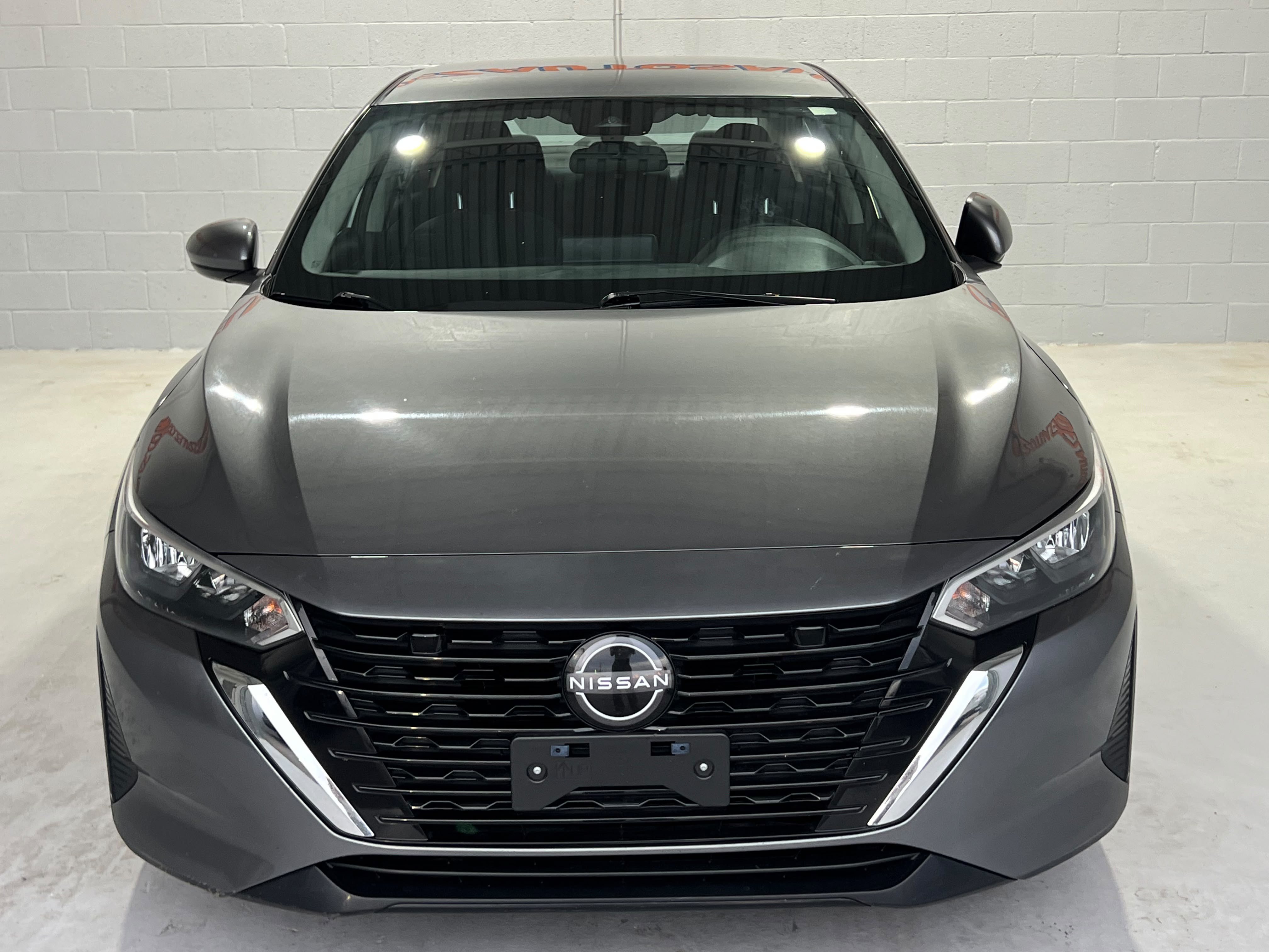 Used 2024 Nissan Sentra SV FWD image 8