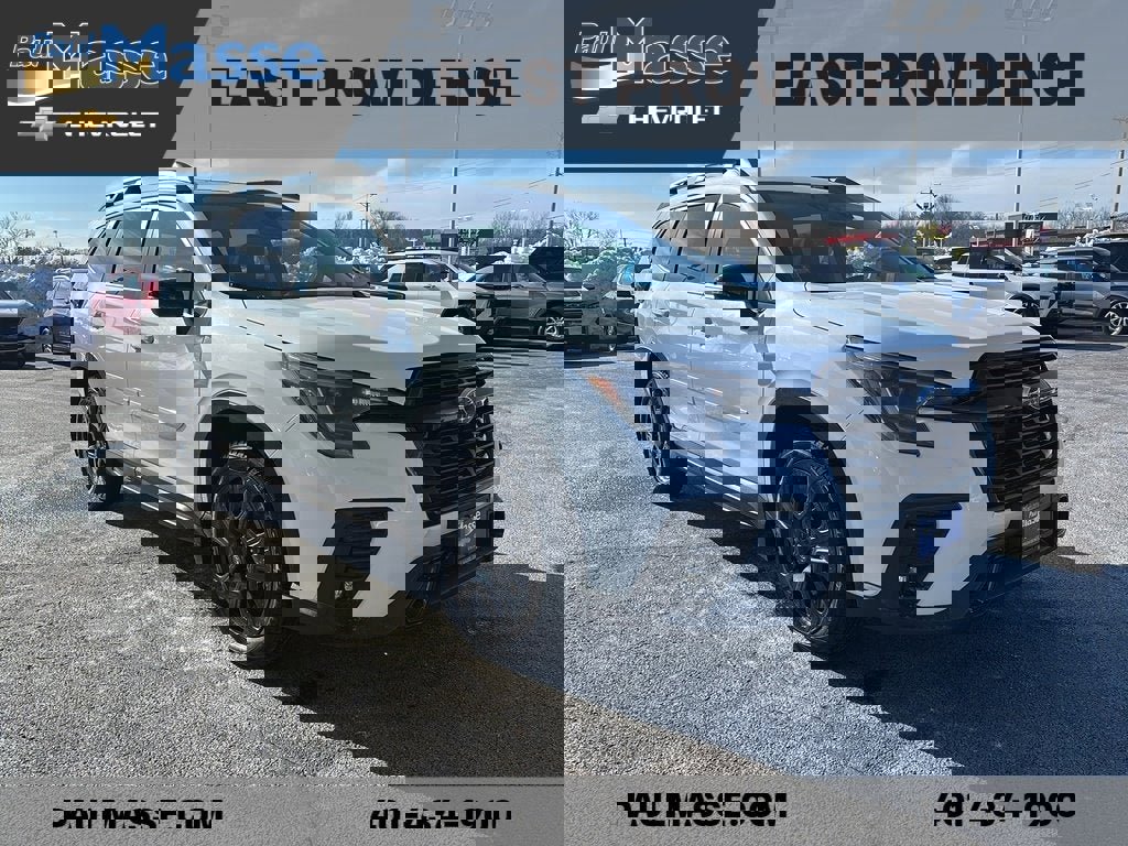 Used 2023 Subaru Ascent Onyx Edition image 3