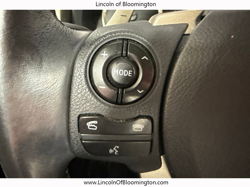 Used 2016 Lexus IS 300 AWD image 26