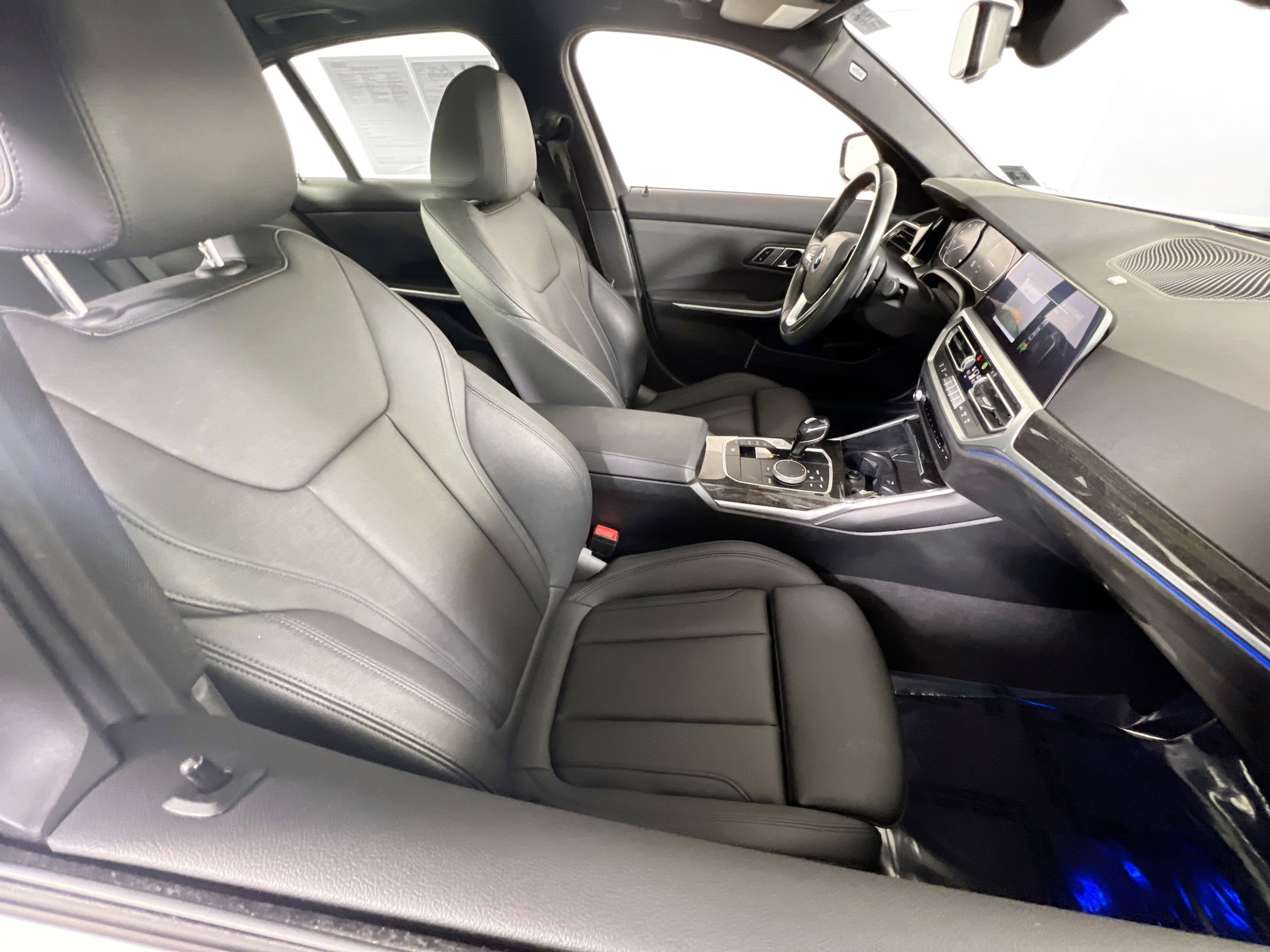 Used 2021 BMW 330i xDrive Sedan w/ Convenience Package image 27