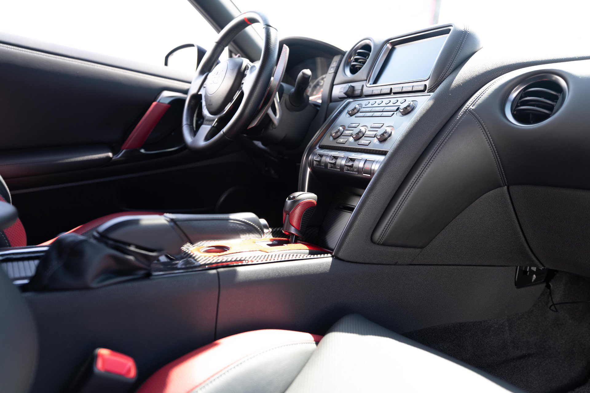 Used 2013 Nissan GT-R Black Edition AWD/4WD image 86