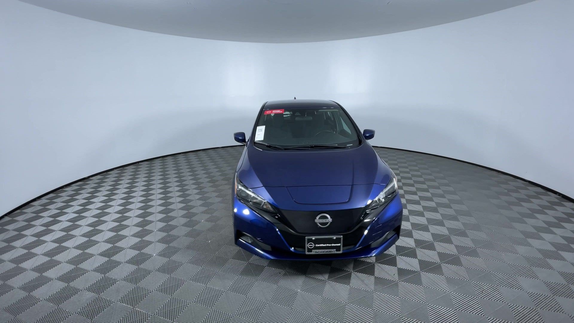 Certified 2025 Nissan Leaf S FWD image 3