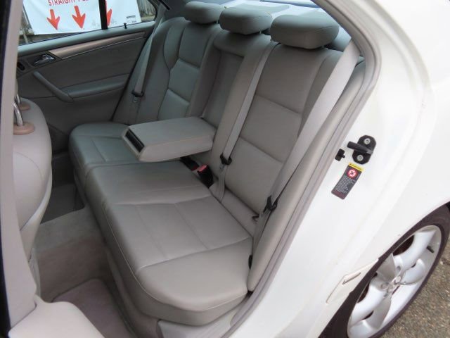 Used 2005 Mercedes-Benz C 320 Sedan image 12