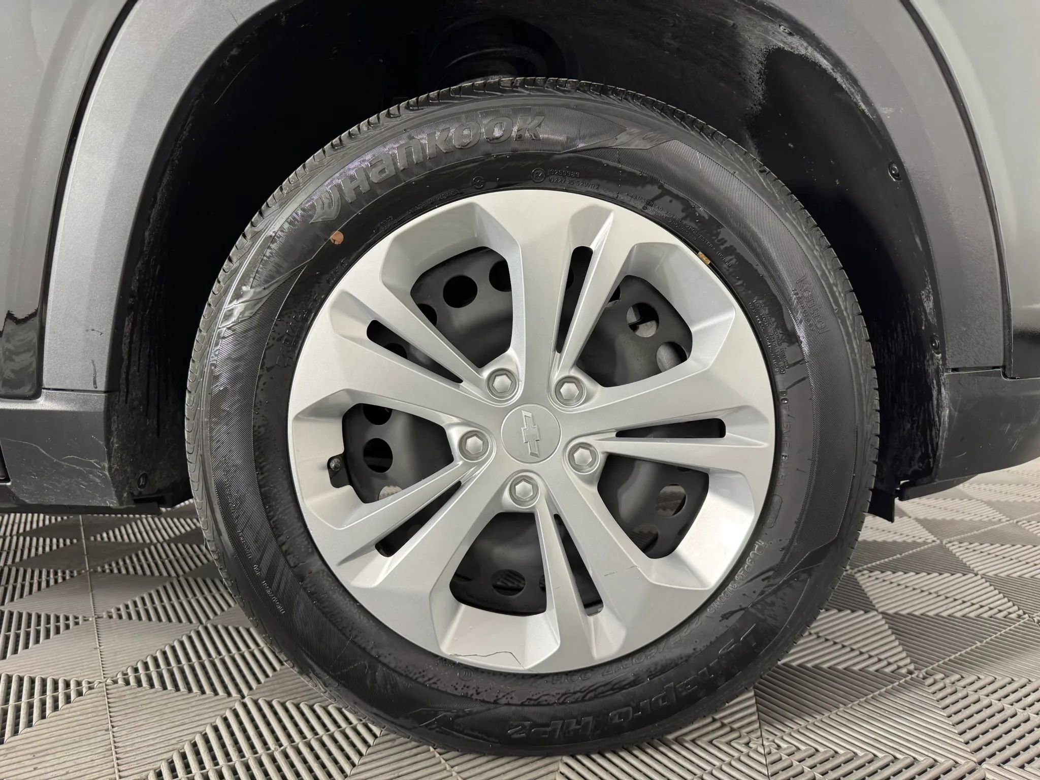 Used 2024 Chevrolet Trax LS w/ Driver Confidence Package image 44