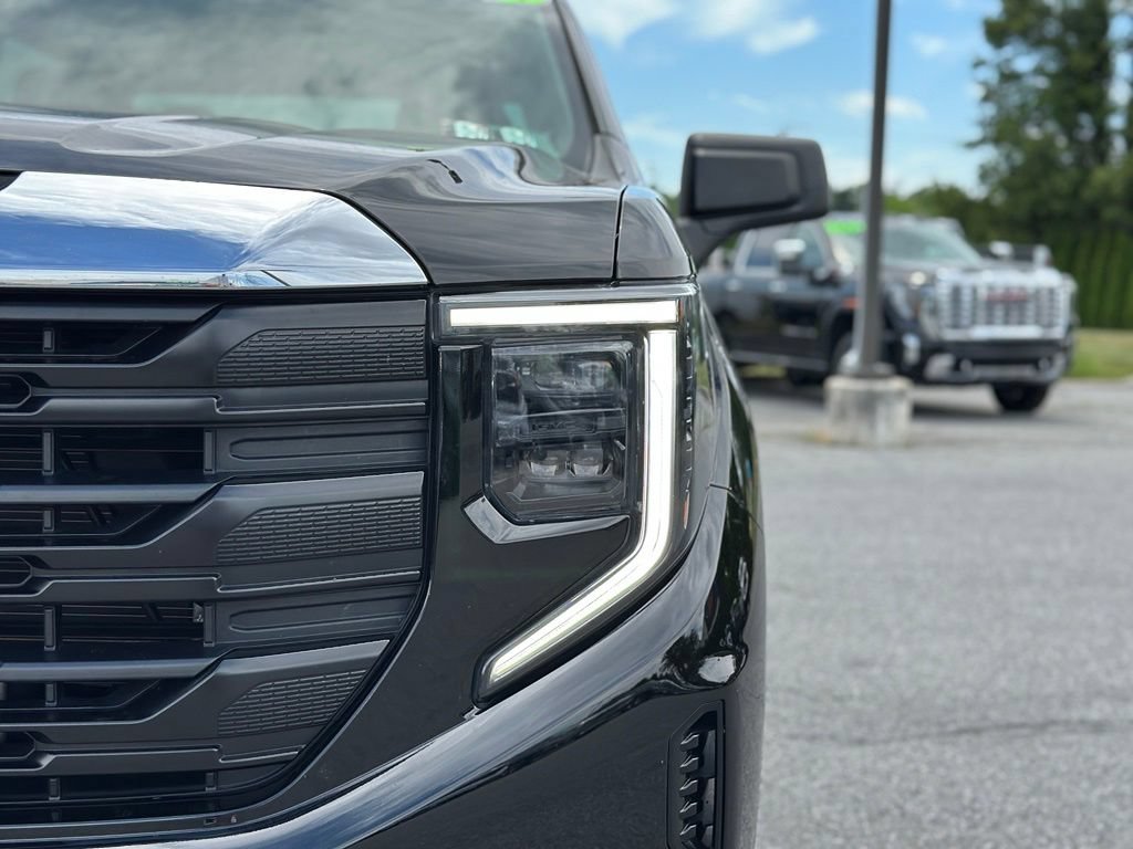 Used 2024 GMC Sierra 1500 Pro AWD/4WD image 34