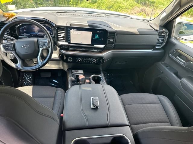 Used 2023 Chevrolet Silverado 1500 RST AWD/4WD image 19