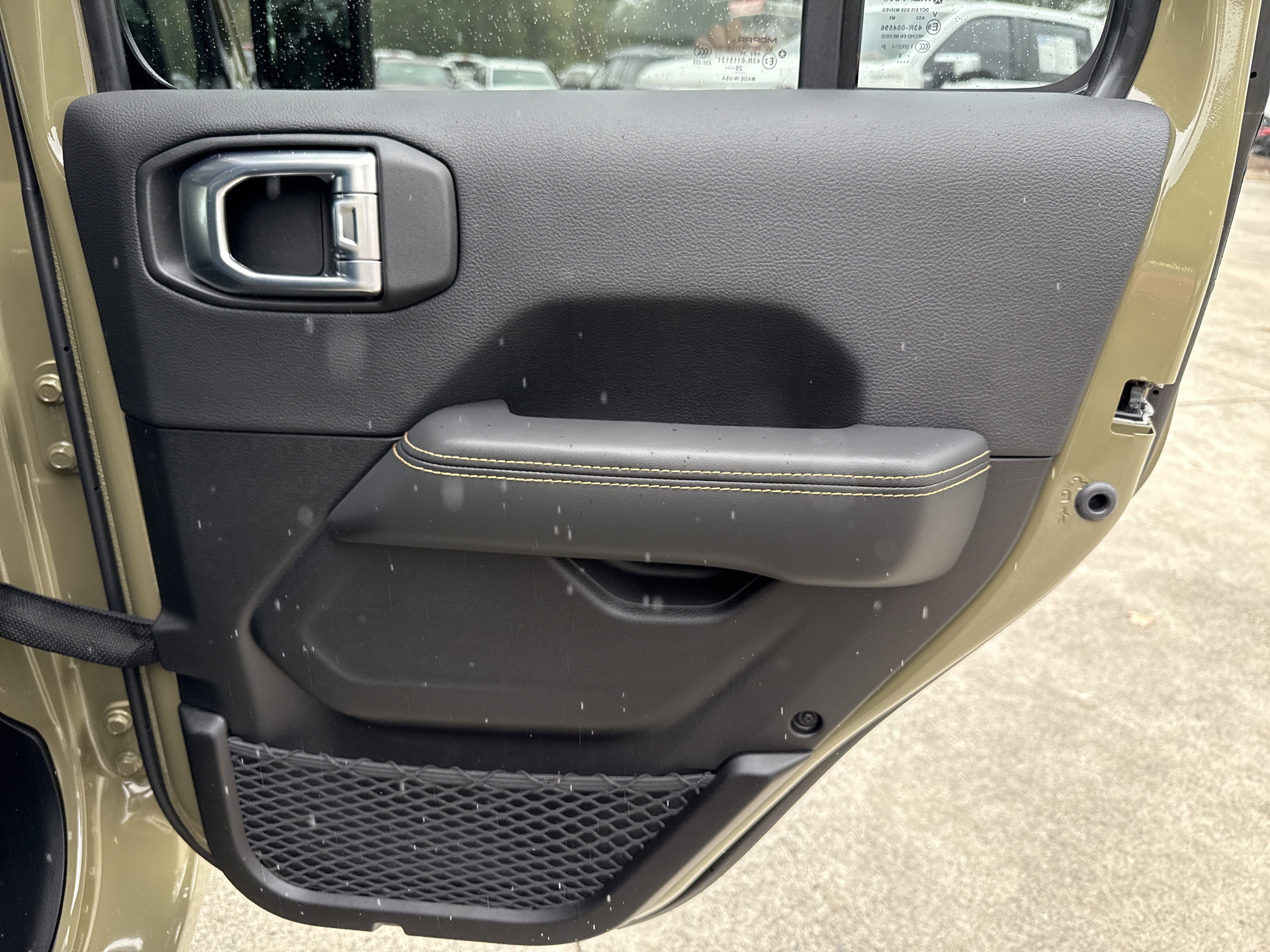 New 2025 Jeep Gladiator Sport w/ Premium Package image 18