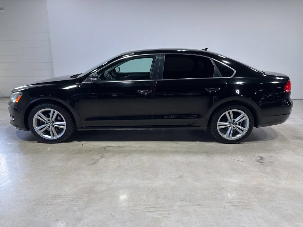 Used 2014 Volkswagen Passat TDI SE FWD image 4