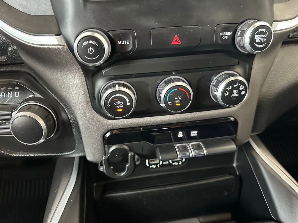 Used 2020 RAM 1500 Lone Star RWD image 25