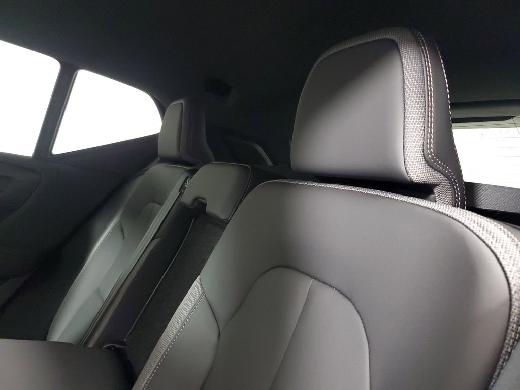 Certified 2024 Volvo XC40 Recharge Core w/ Protection Package Premier image 15