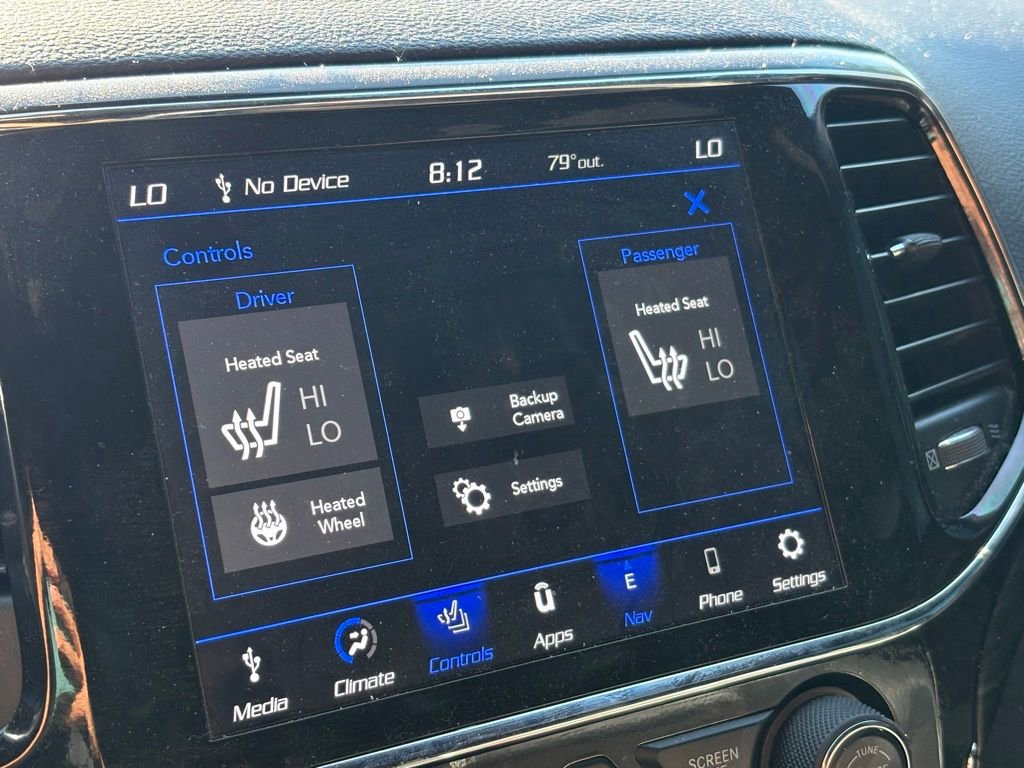 Used 2020 Jeep Grand Cherokee Altitude AWD/4WD image 14