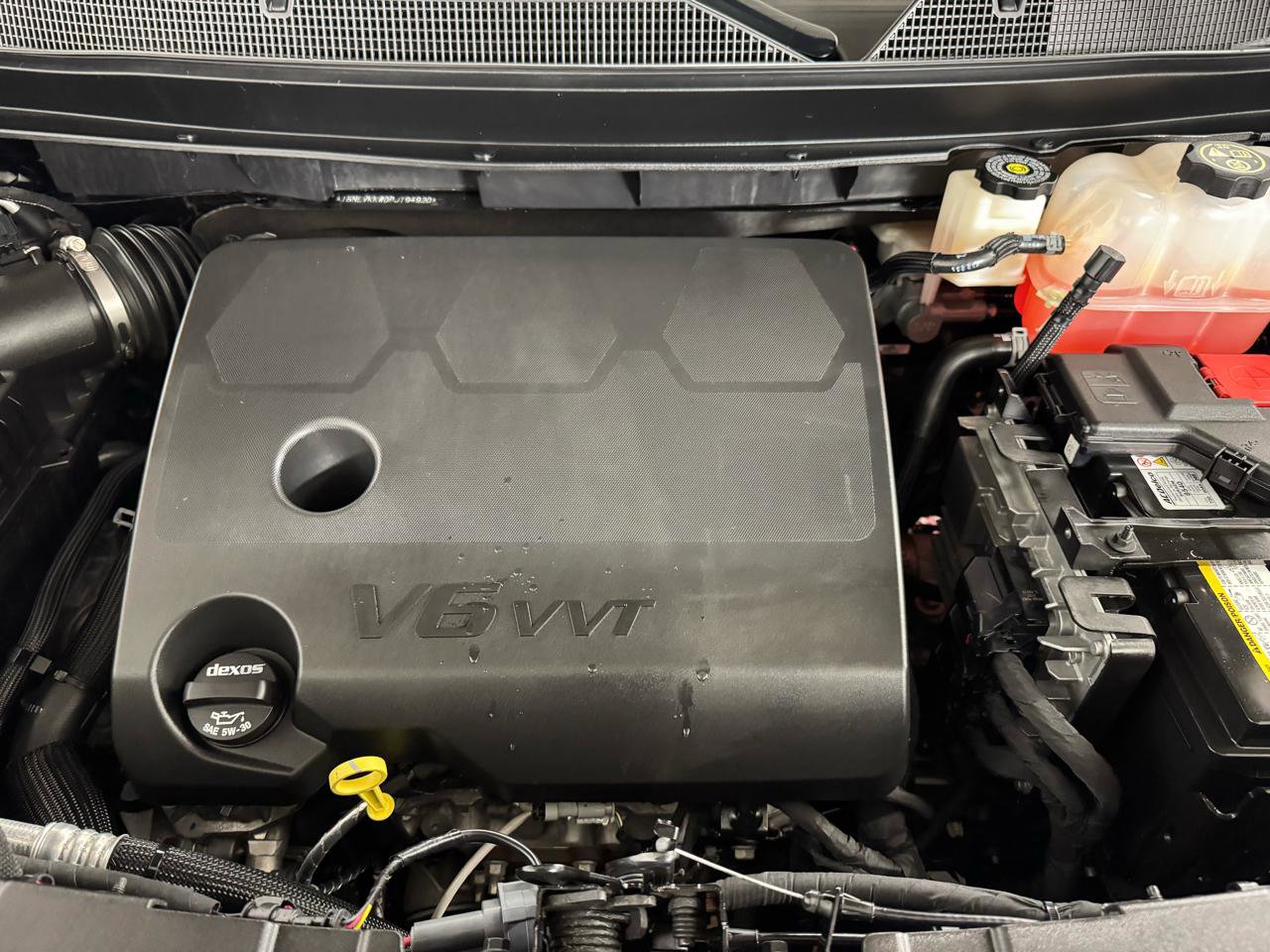 Used 2023 Chevrolet Traverse Premier w/ LPO, Floor Liner Package AWD/4WD image 9