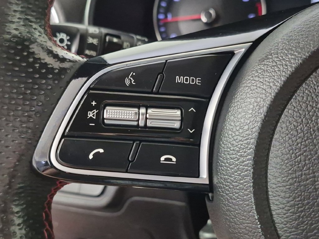 Used 2020 Kia Forte GT FWD image 17