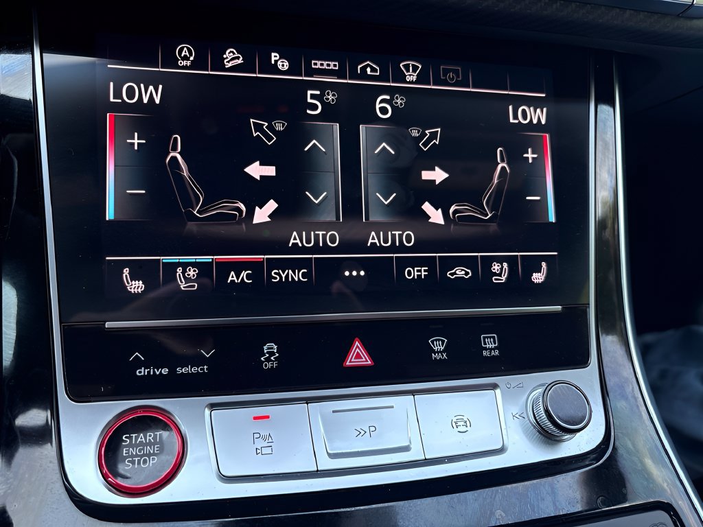 Used 2024 Audi RS Q8 AWD/4WD image 27