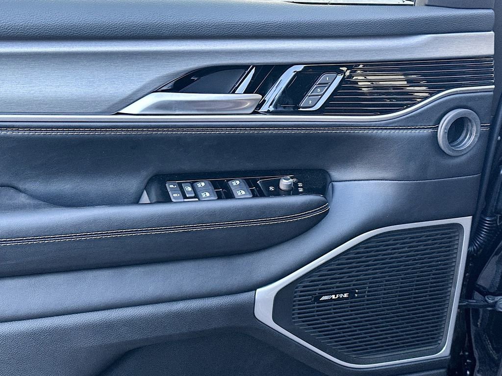 New 2025 Jeep Wagoneer Series II w/ Convenience Group I AWD/4WD image 18