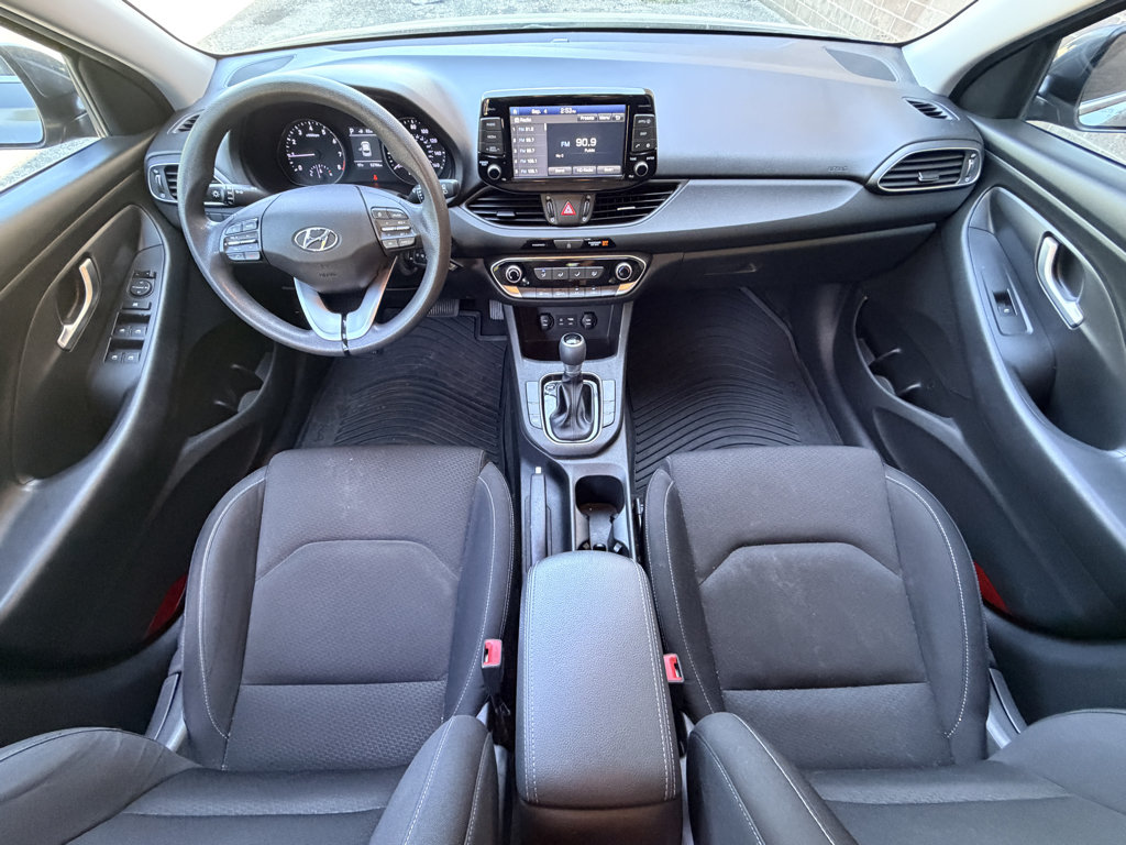 Used 2018 Hyundai Elantra GT FWD image 16