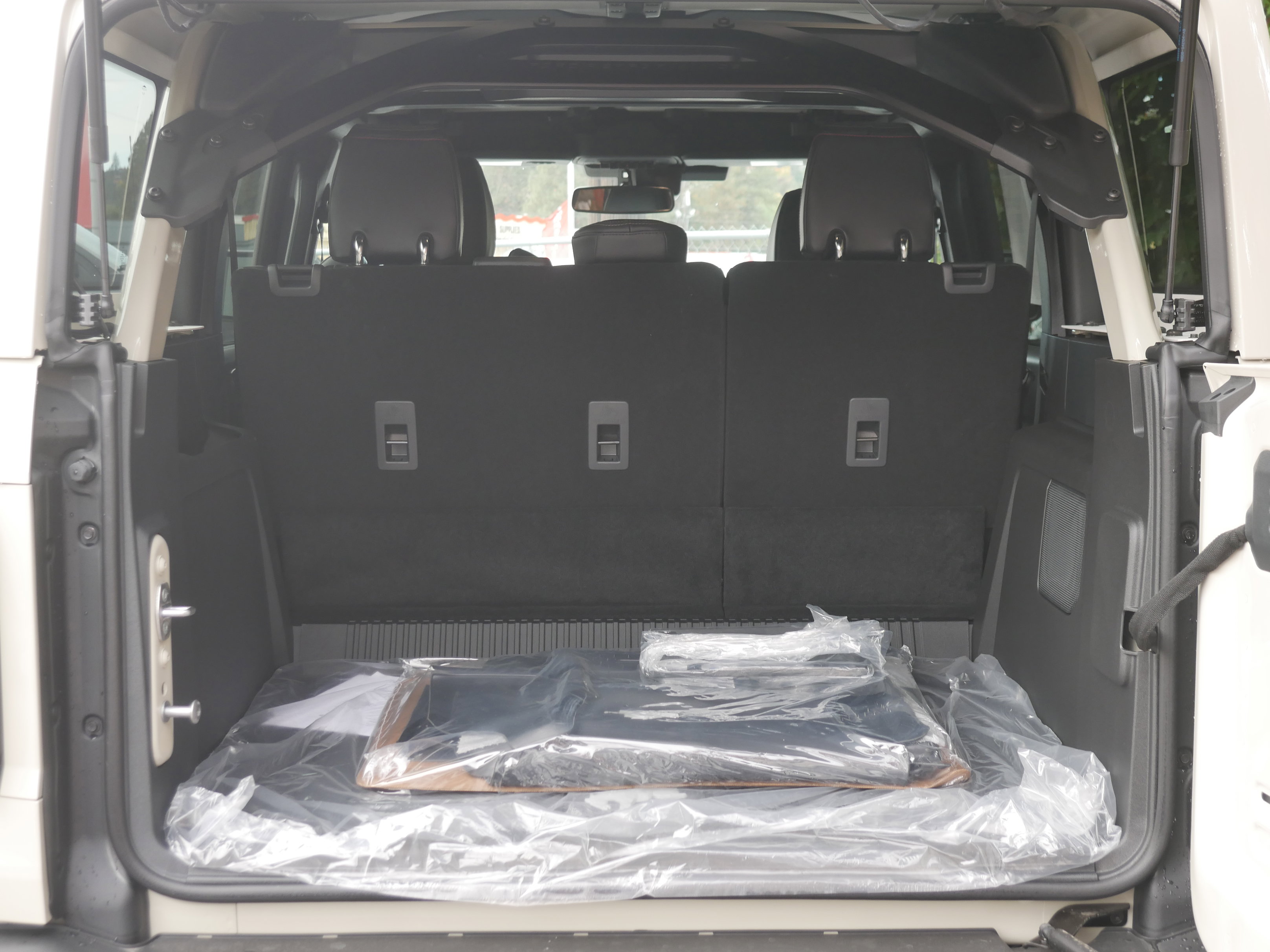 New 2025 Ford Bronco Raptor w/ Interior Carbon Fiber Pack image 30