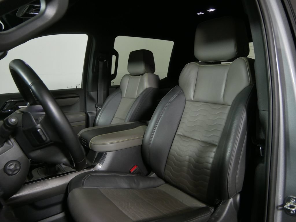 Used 2023 Chevrolet Silverado 1500 ZR2 w/ Technology Package AWD/4WD image 12