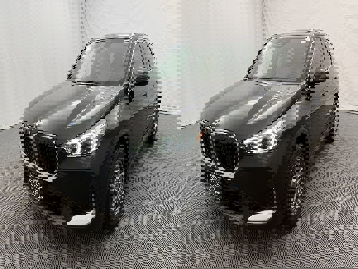 Used 2023 BMW X1 xDrive28i image 2