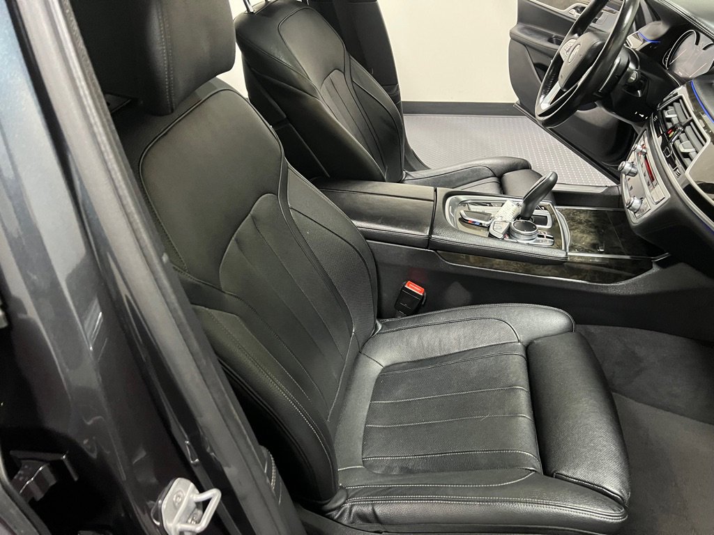 Used 2016 BMW 740i image 20
