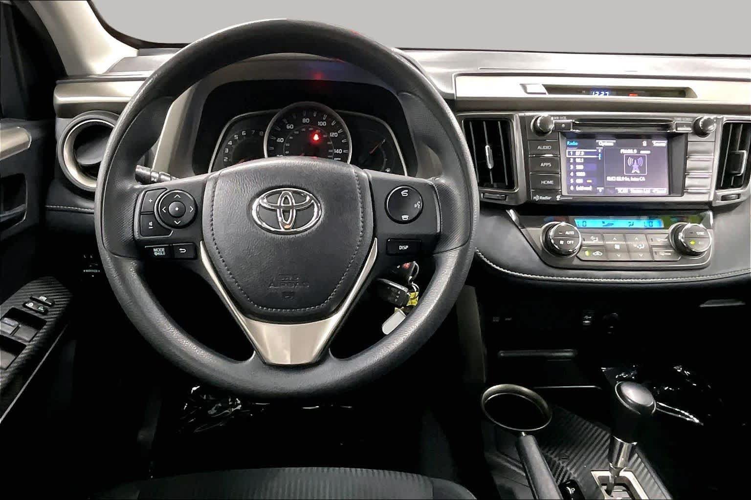 Used 2014 Toyota RAV4 XLE FWD image 5