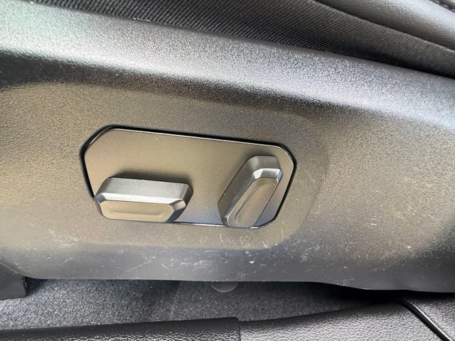 Used 2024 Jeep Gladiator Rubicon AWD/4WD image 14