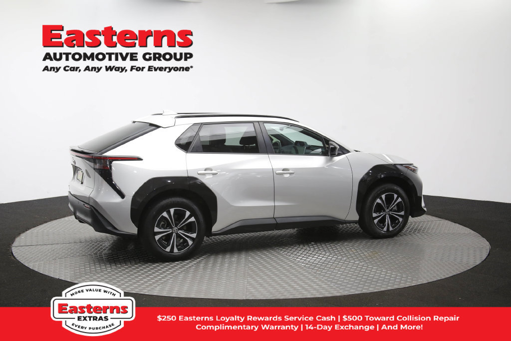 Used 2024 Toyota bZ4X FWD image 46